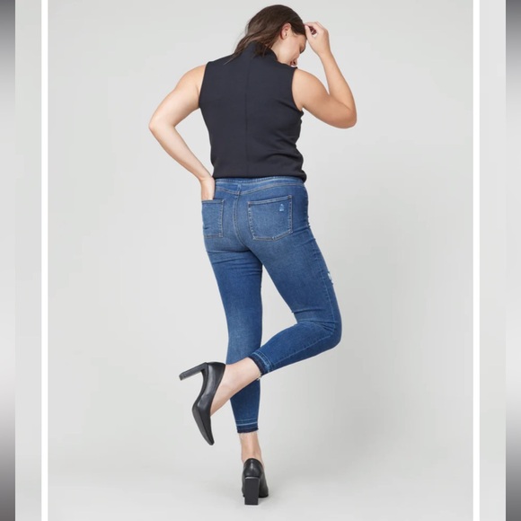 Spanx Distressed Ankle Skinny Jeans, Medium Wash - Picture 4 of 9